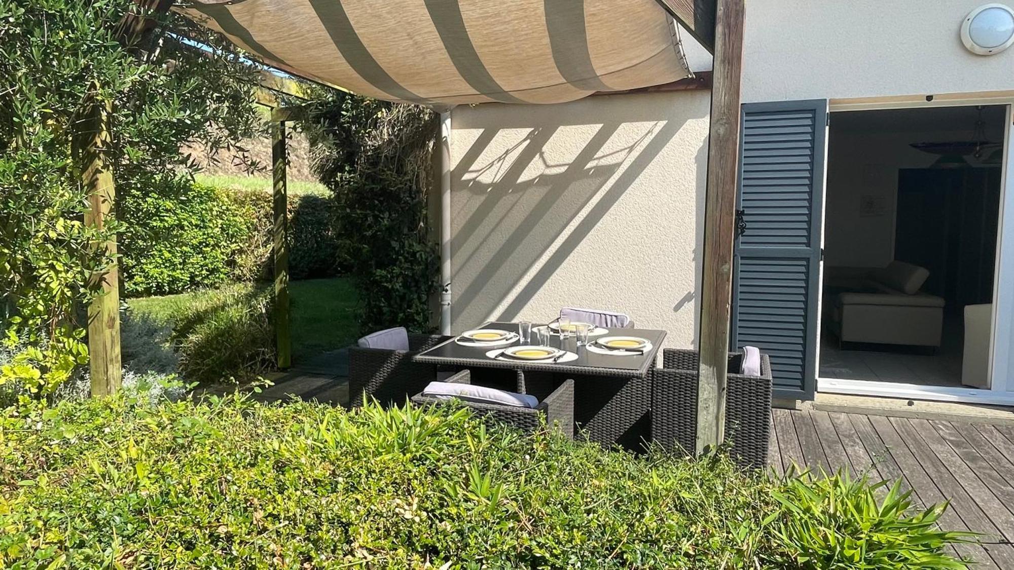 Maison Calme Et Cosy A Port-En-Bessin Pres Du Golf Et De La Mer 외부 사진